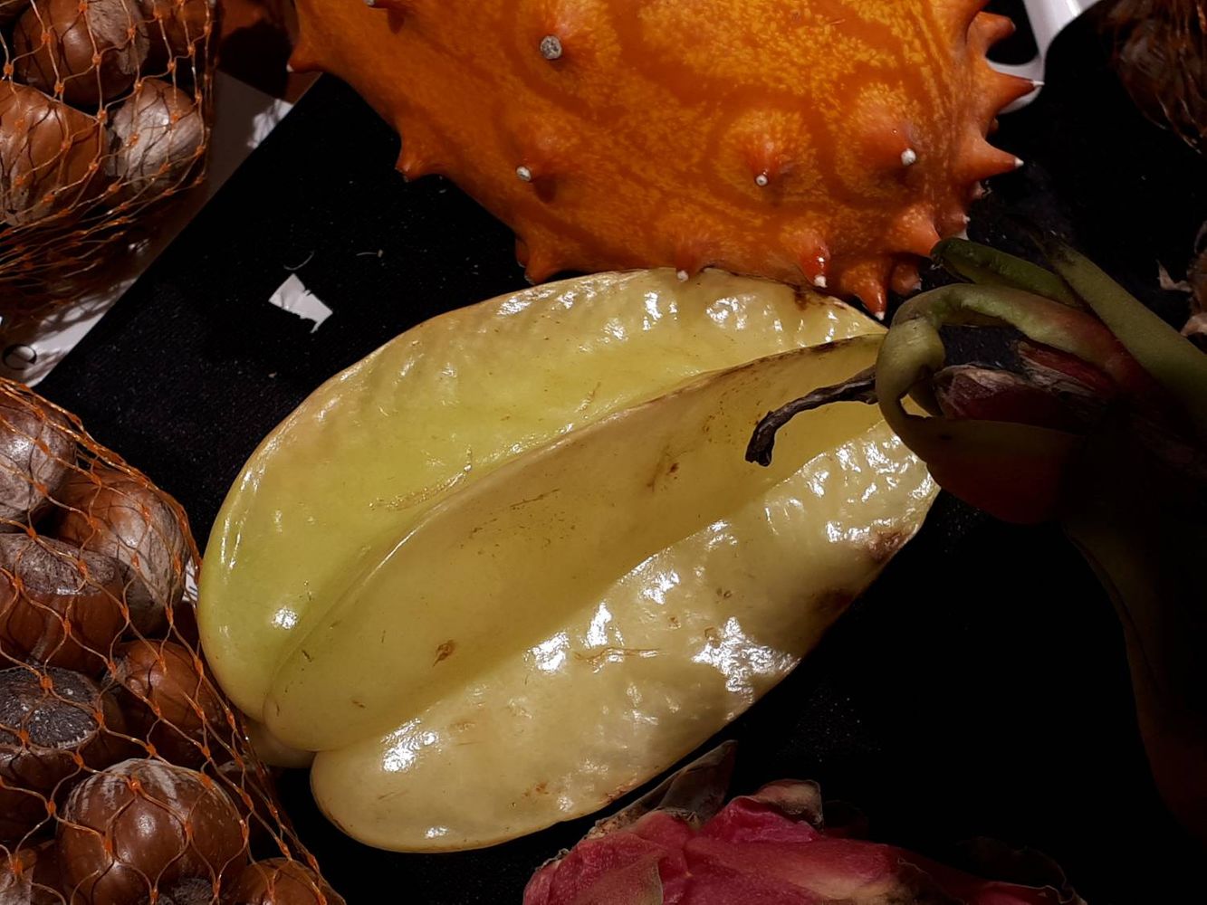Crops image, Maarten Rozendale, origin: , 2018-12-02, Averrhoa carambola - Carambola